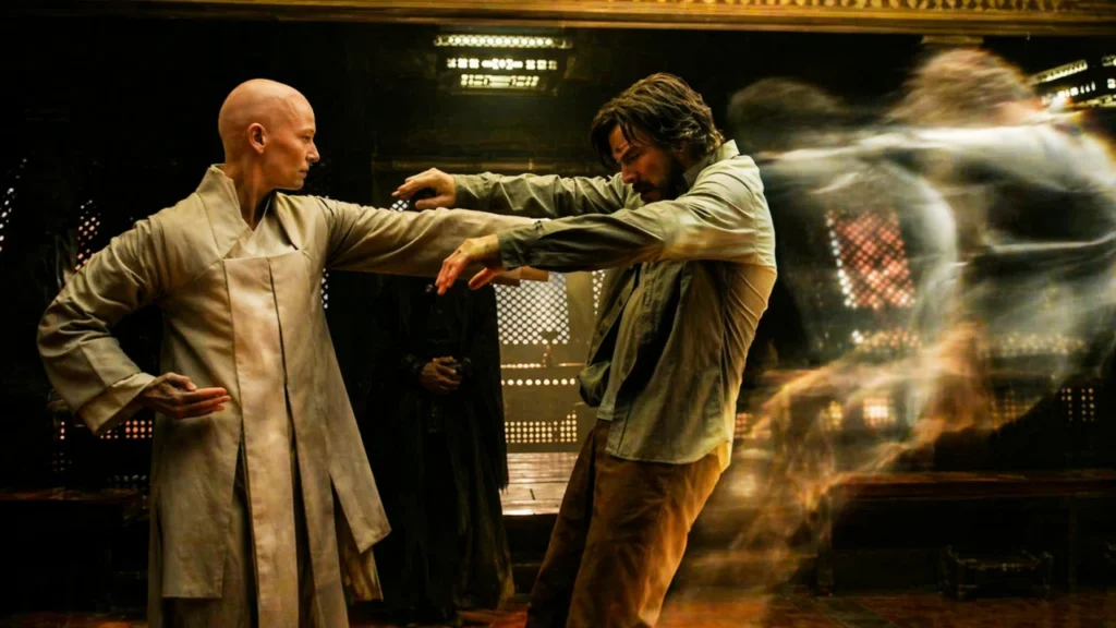 Filme Doutor Estranho 2016 separar a consciencia de Stephen Strange de seu corpo fisico
